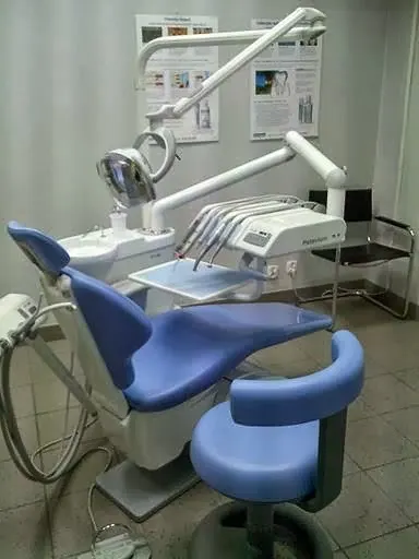 Szymon Frydrych. Specjalista stomatologii zachowawczej i endodoncji